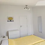 Acroa Apartment